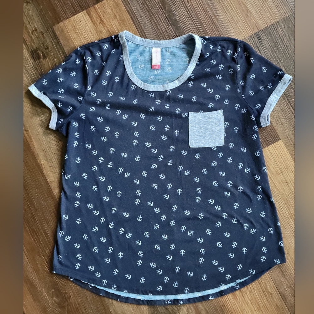 No Boundaries Blue and Gray Short Sleeve Tee